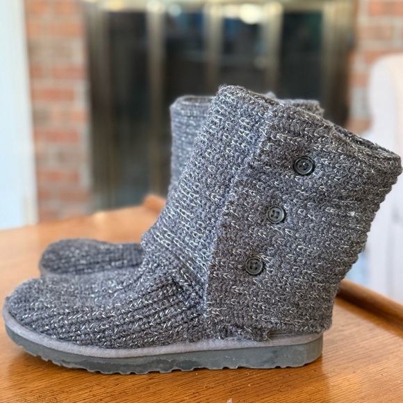 UGG Gray and Silver Knit Boots Size 7 - Picture 2 of 7